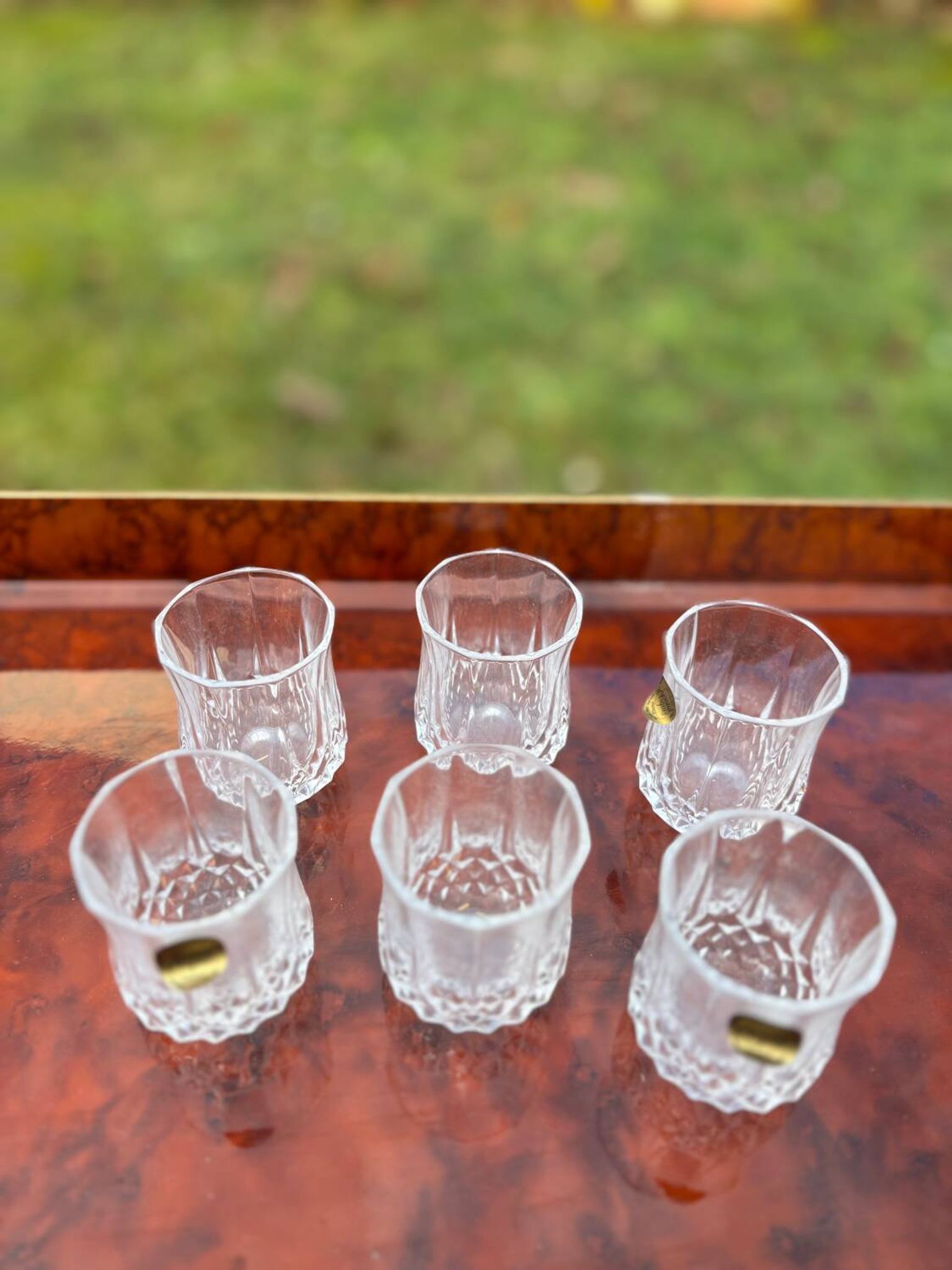 Lot de six verres a liqueur en cristal