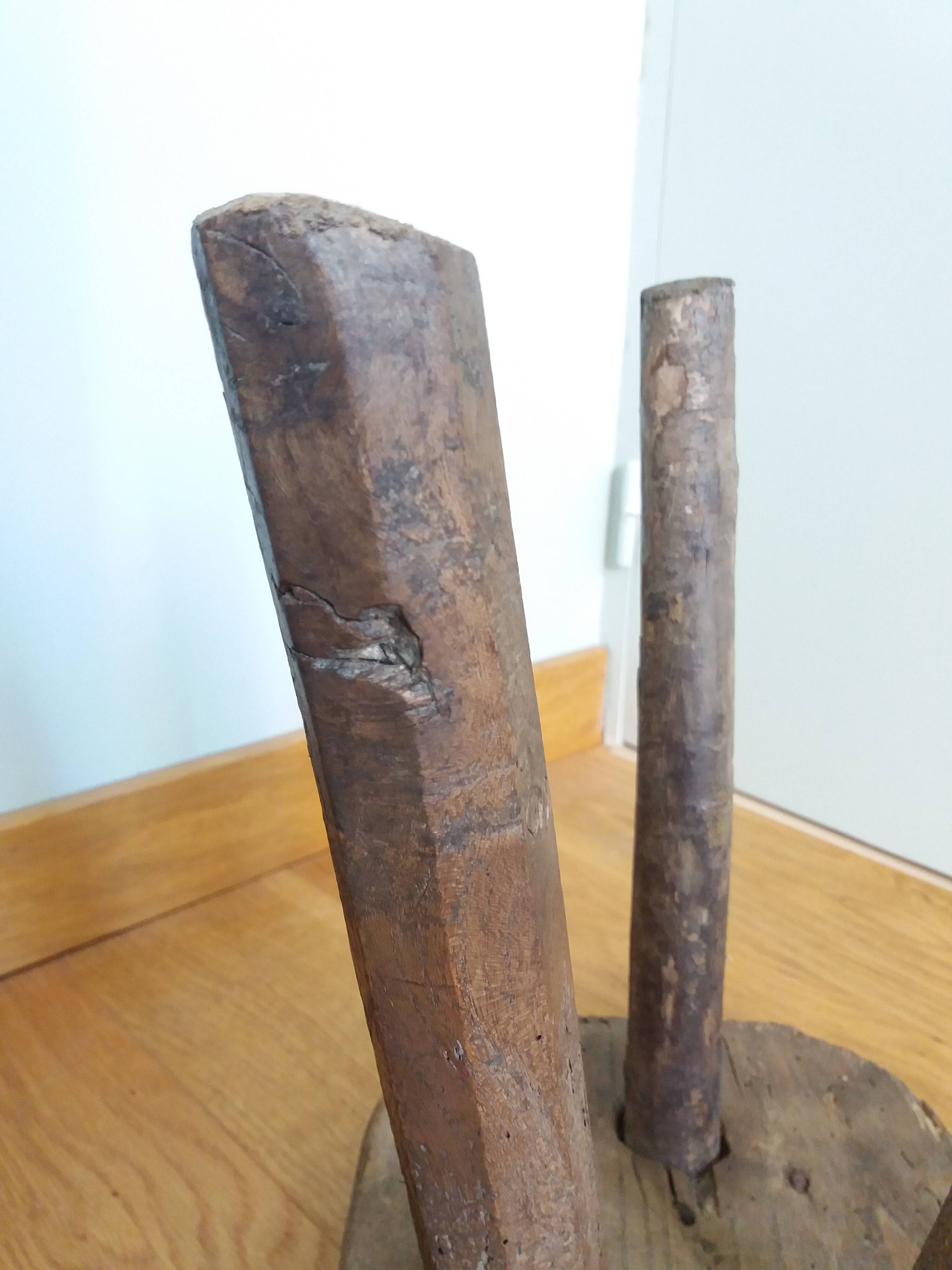 Brutalist tripod farm stool