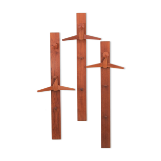 Scandinavian teak coat rack model 140