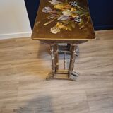 Nesting table