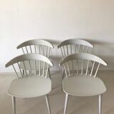 Ensemble de 4 chaises blanche "J104" par Jørgen Bækmark pour FDB Møbler 1960s
