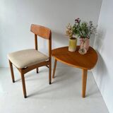 Vintage "bowwood" table in light wood