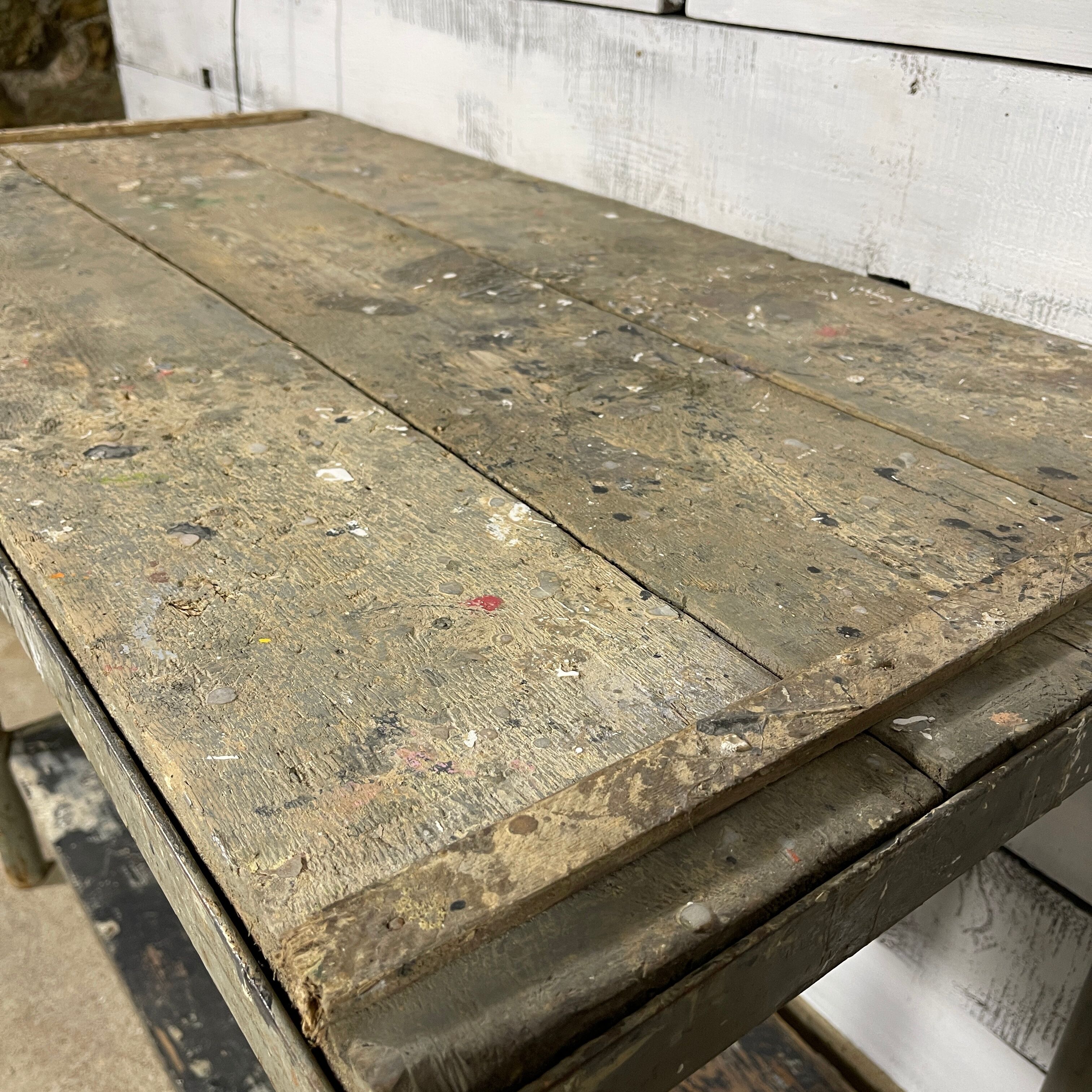 Painter's establishment