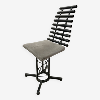 Metal sculpture chair 1980