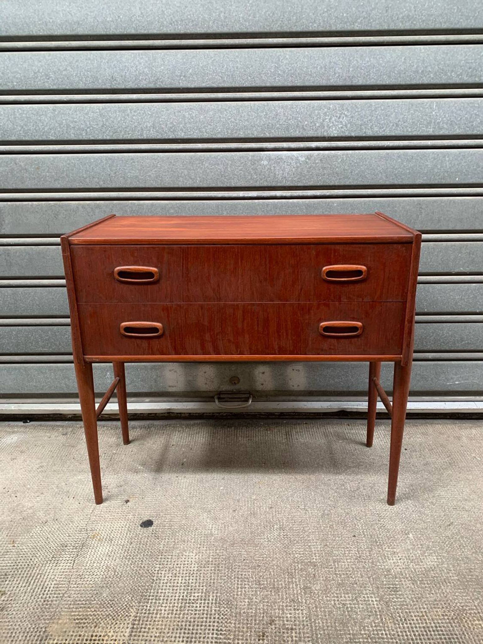 Petit meuble d’appoint style scandinave 70’