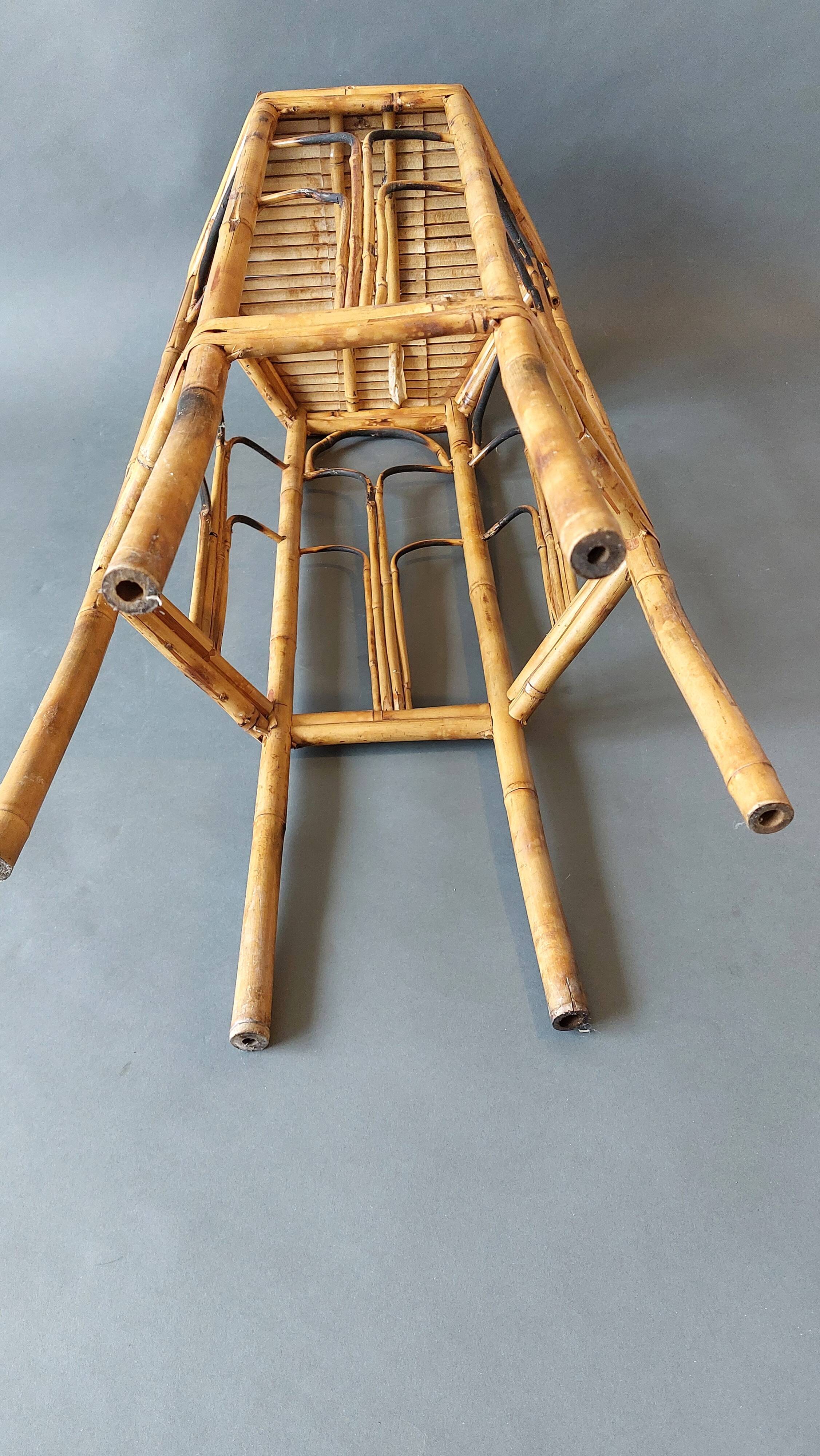 Vintage bamboo pedestal table.