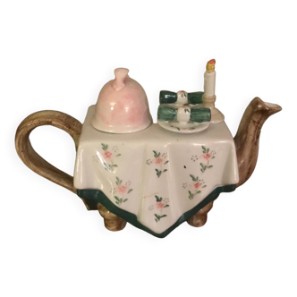 The “Dinner for Two” Full-Size Teapot