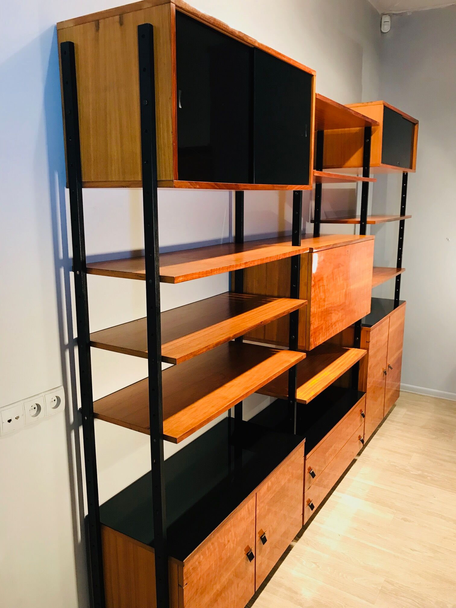 Modular shelving, Poland 70