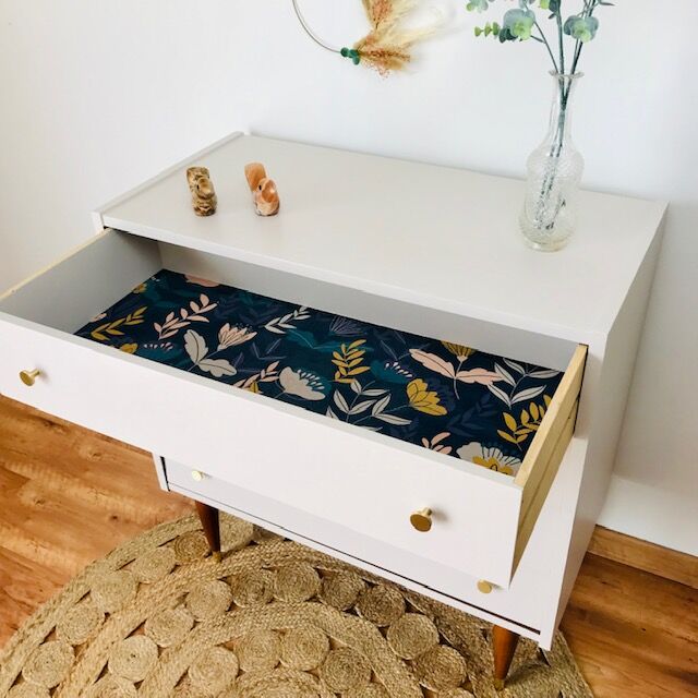 Vintage dresser