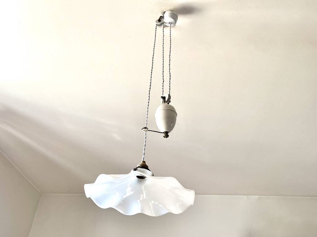 Opaline corolla pulley suspension rises and falls 1900