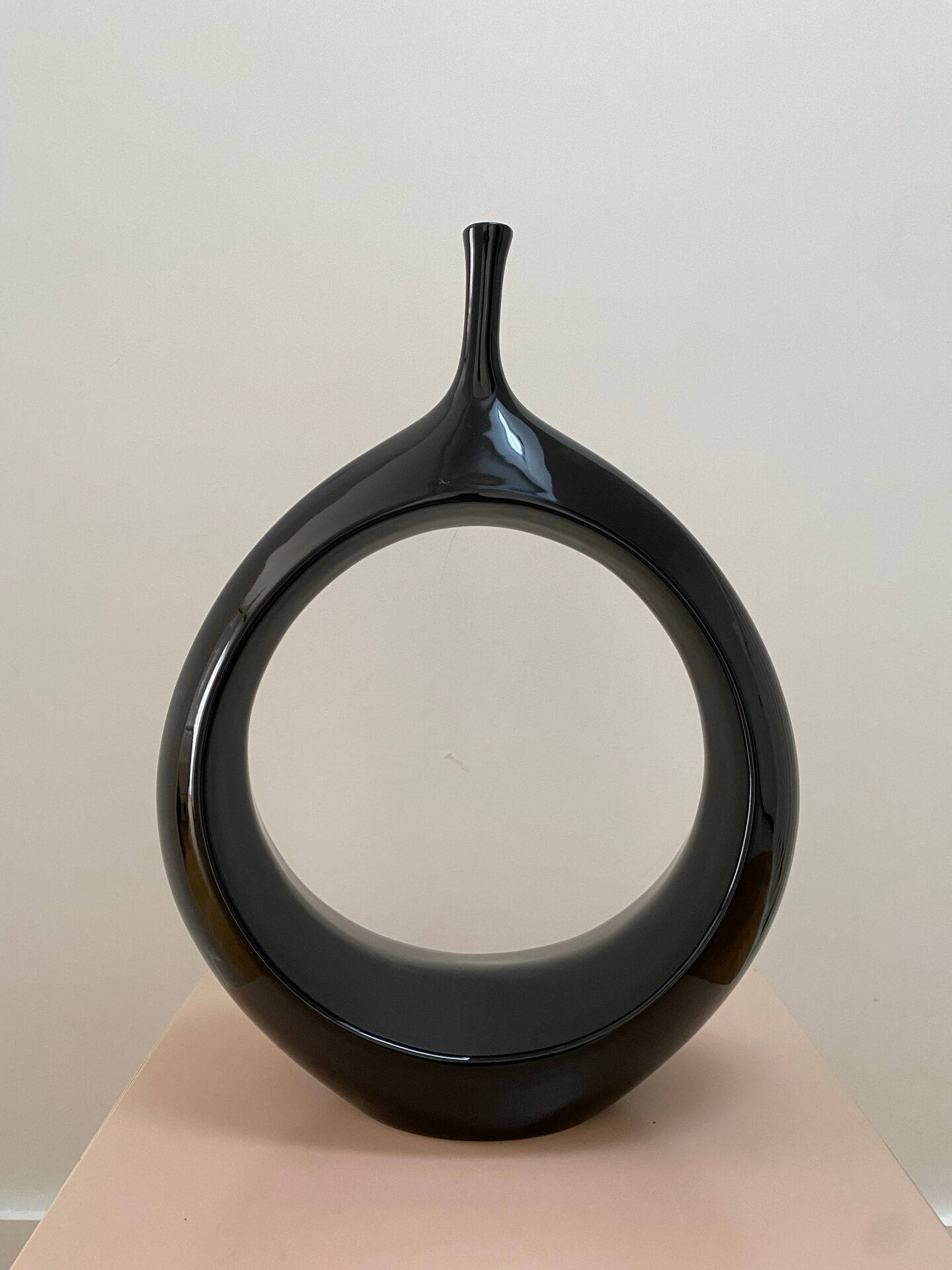 Sculptural black ring vase in ceramic