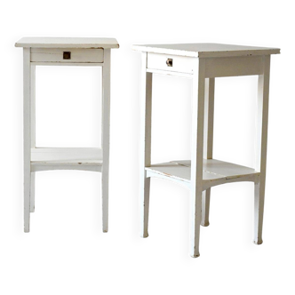 Paire de tables de chevet scandinaves peintes en blanc, milieu XXème