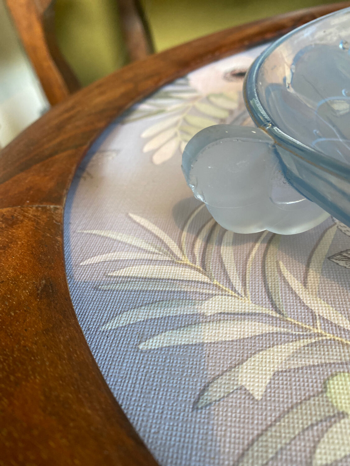 Art deco style fruit presentation cup