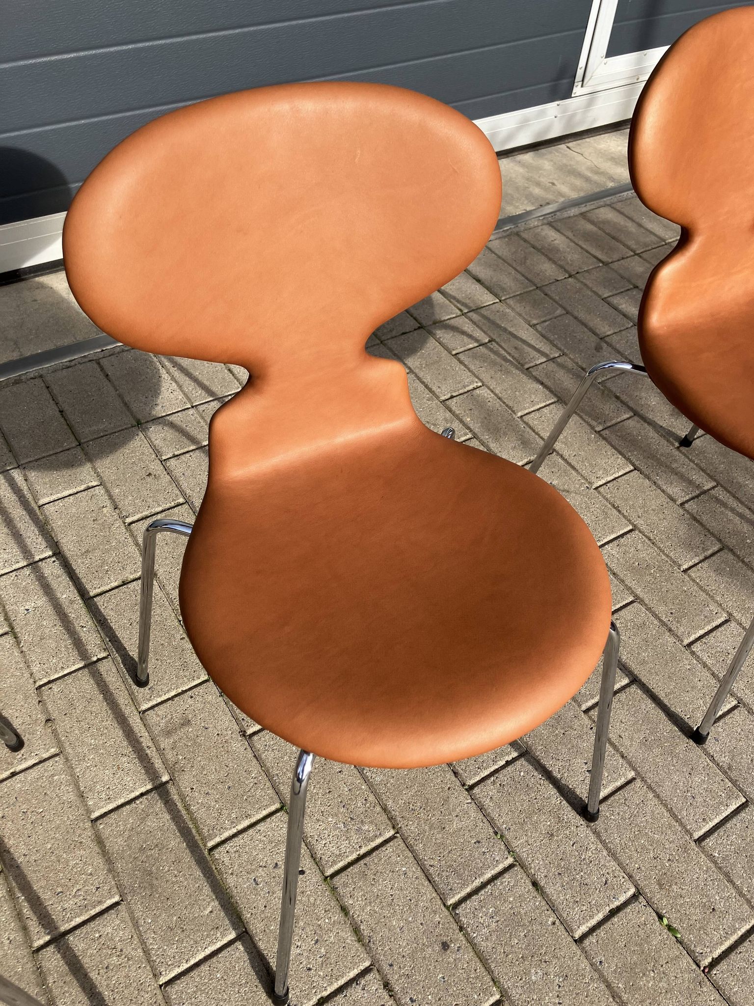 Fritz hansen ant chairs in cognac leather new!!