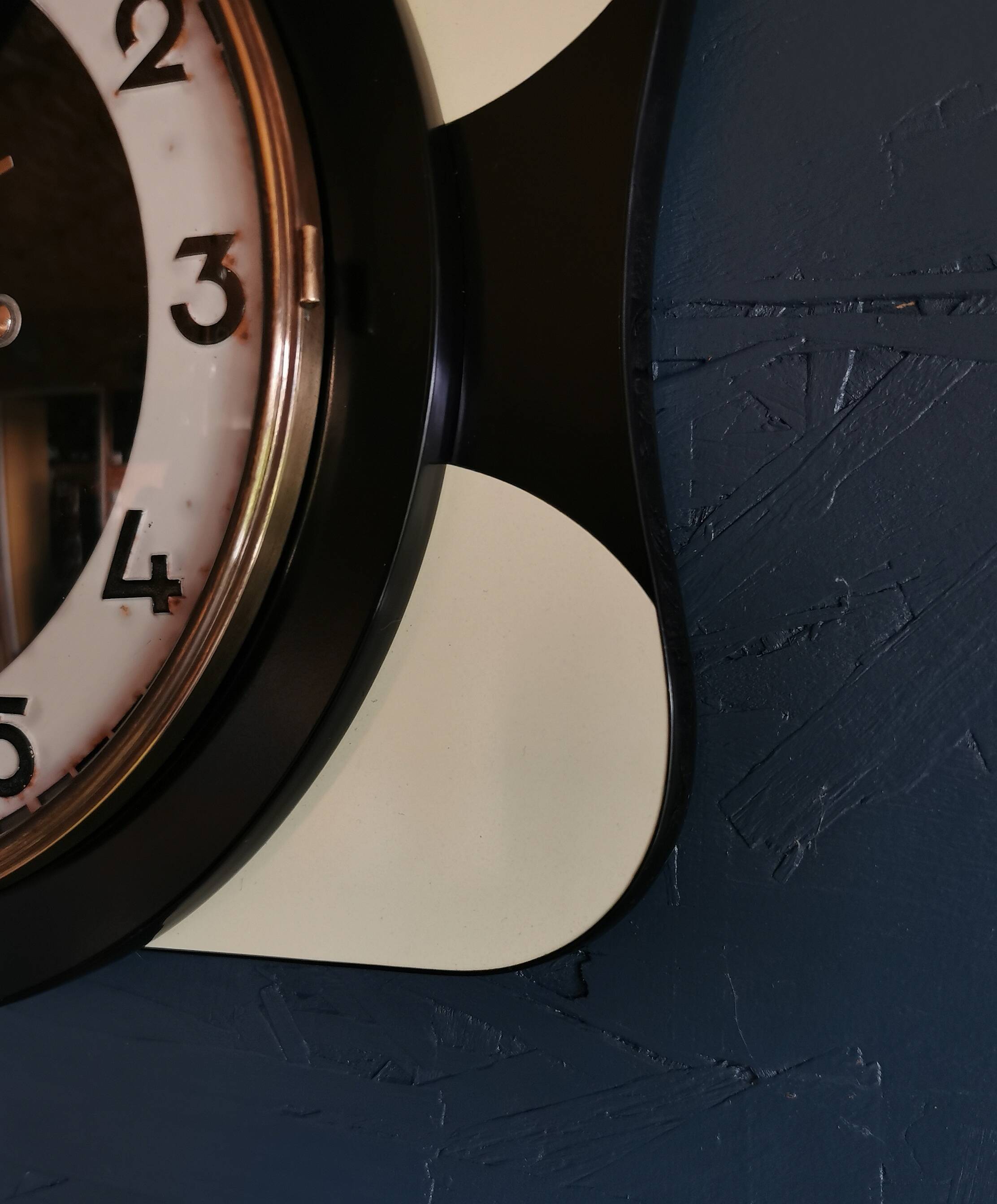 Vintage formica clock rectangular silent wall pendulum "Carrez black white"