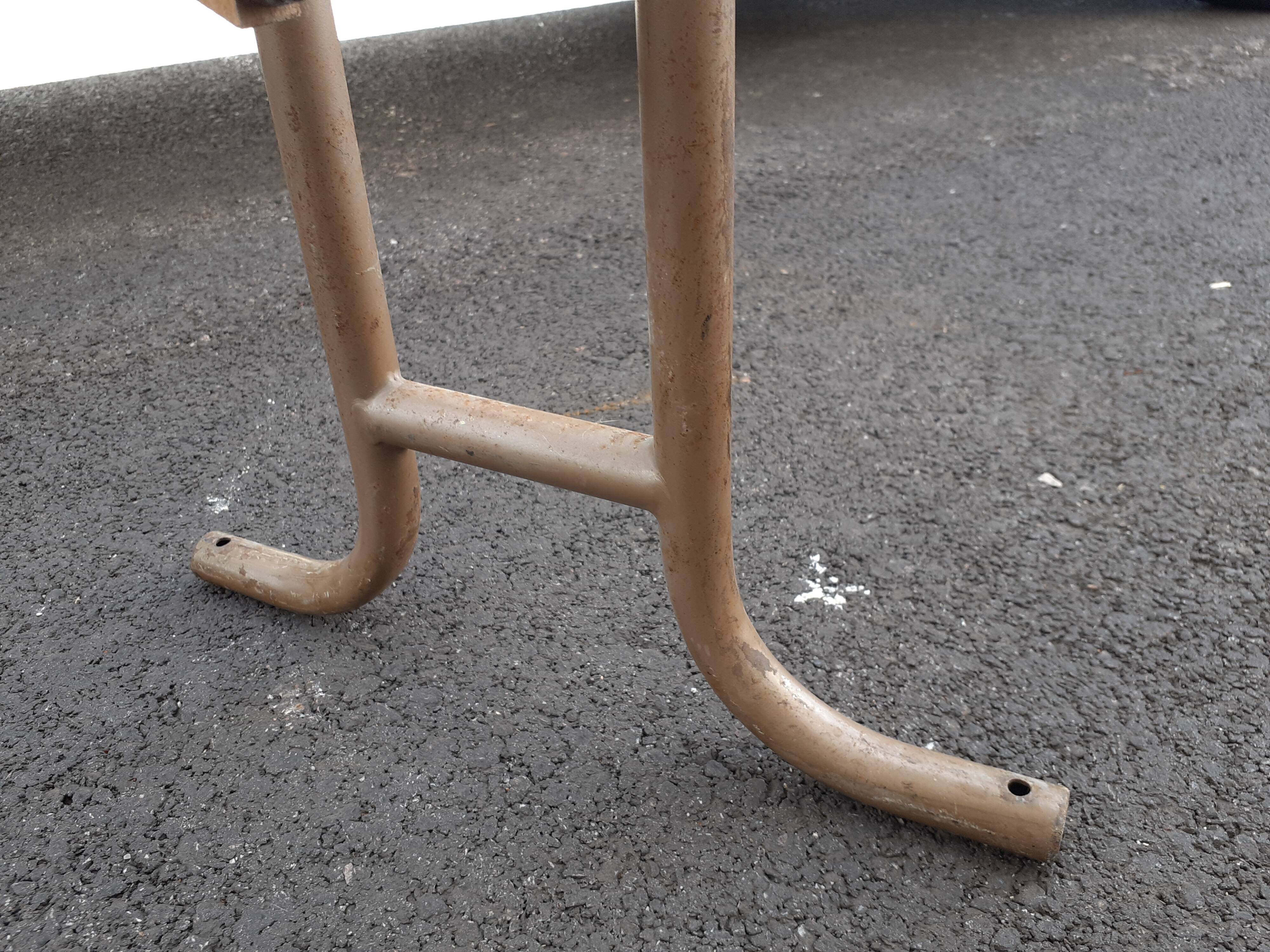 Wheelchair cinema theatre strapontin