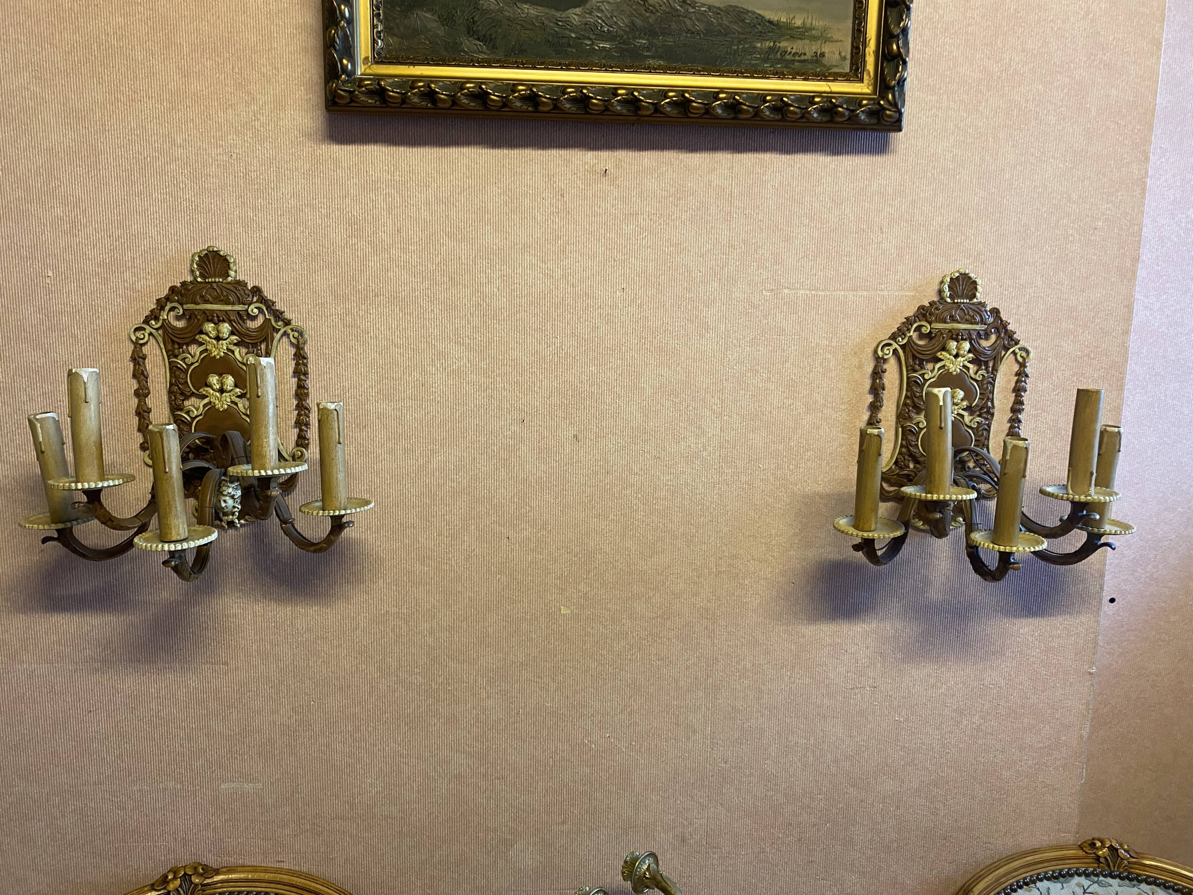 Pair of Regency 5-burner wall lamps, painted in 2 tones.
