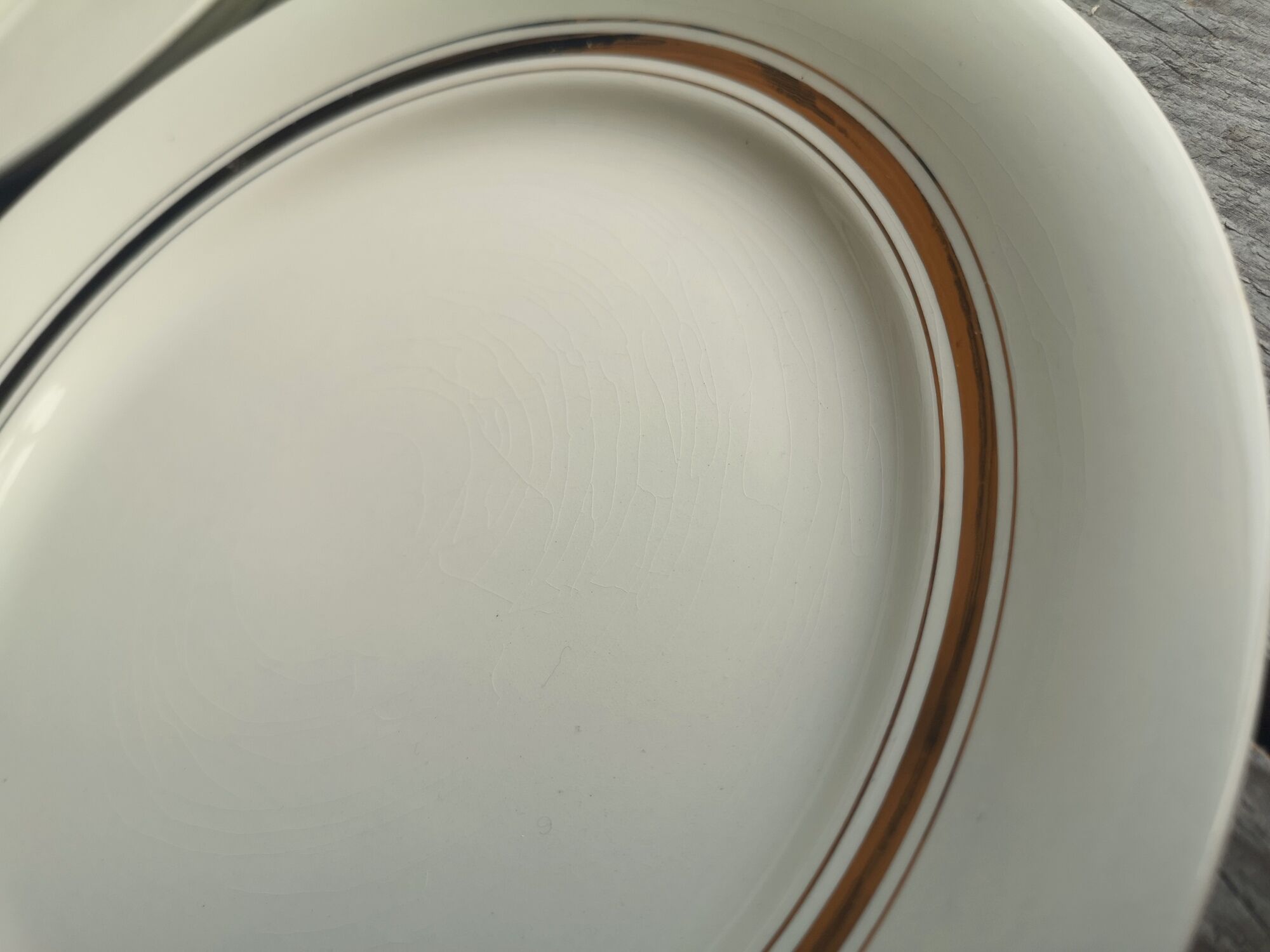 6 vintage cream plates with golden fillet by Villeroy Boch