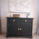Buffet en bois massif noir satiné
