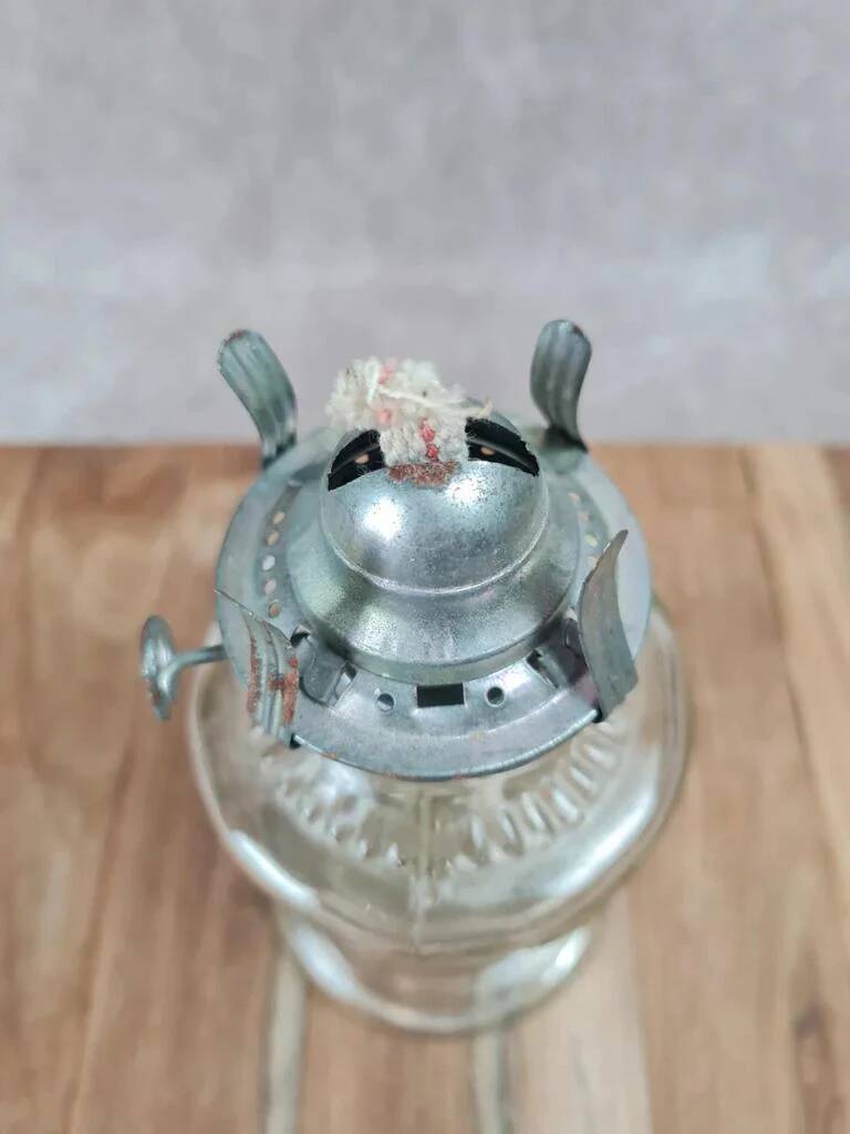 Antique glass oil lamp, dove decoration, An Qing China