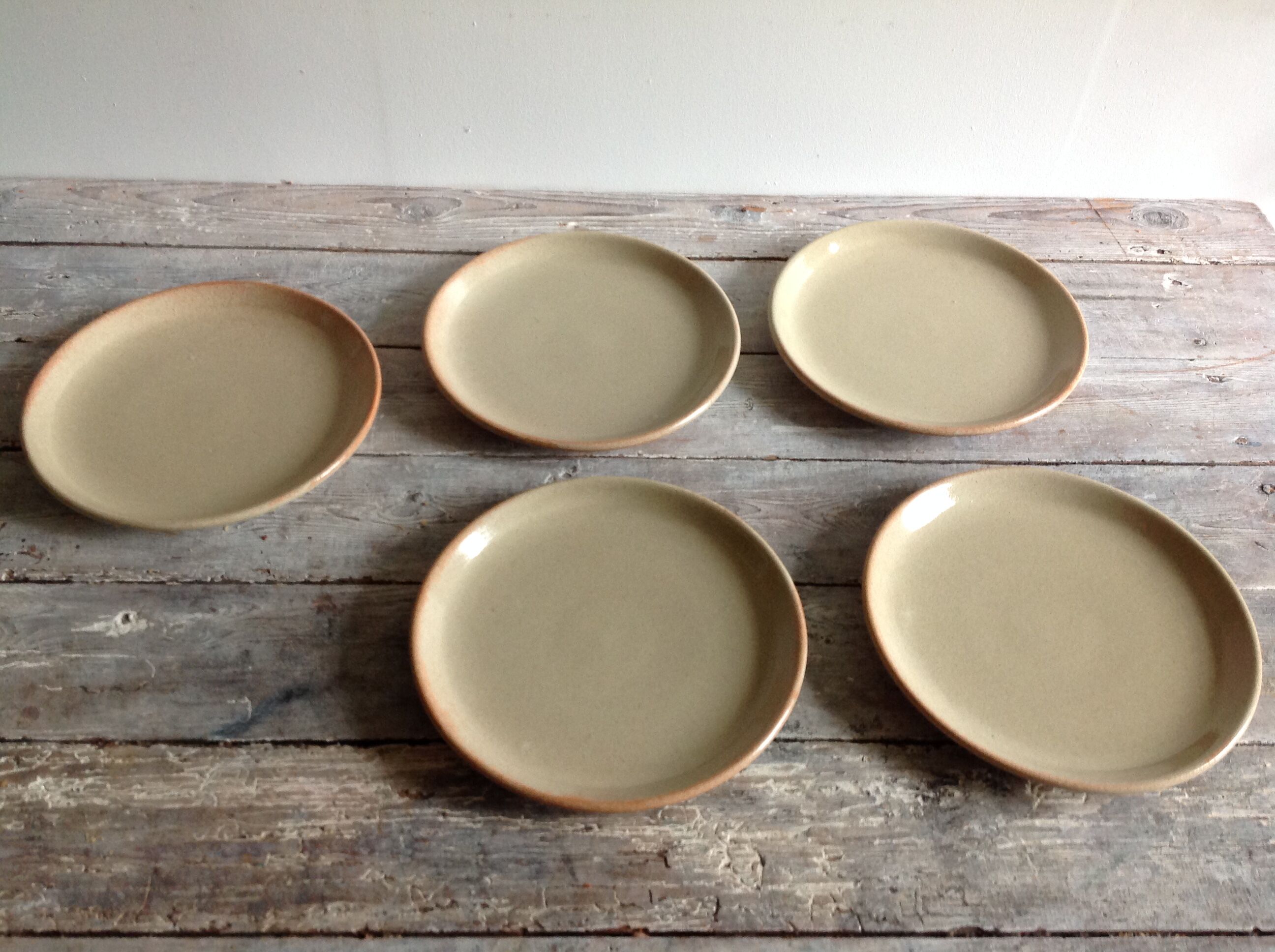 Lot of 5 sandstone dessert plates