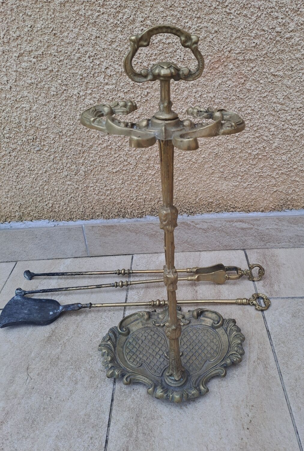 Bronze fireplace tool set