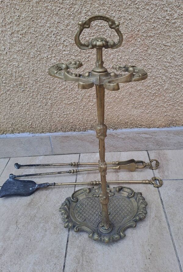 Nécessaire de cheminée en bronze