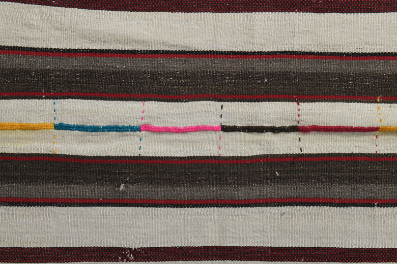 Vintage kilim rug for living room 189x259