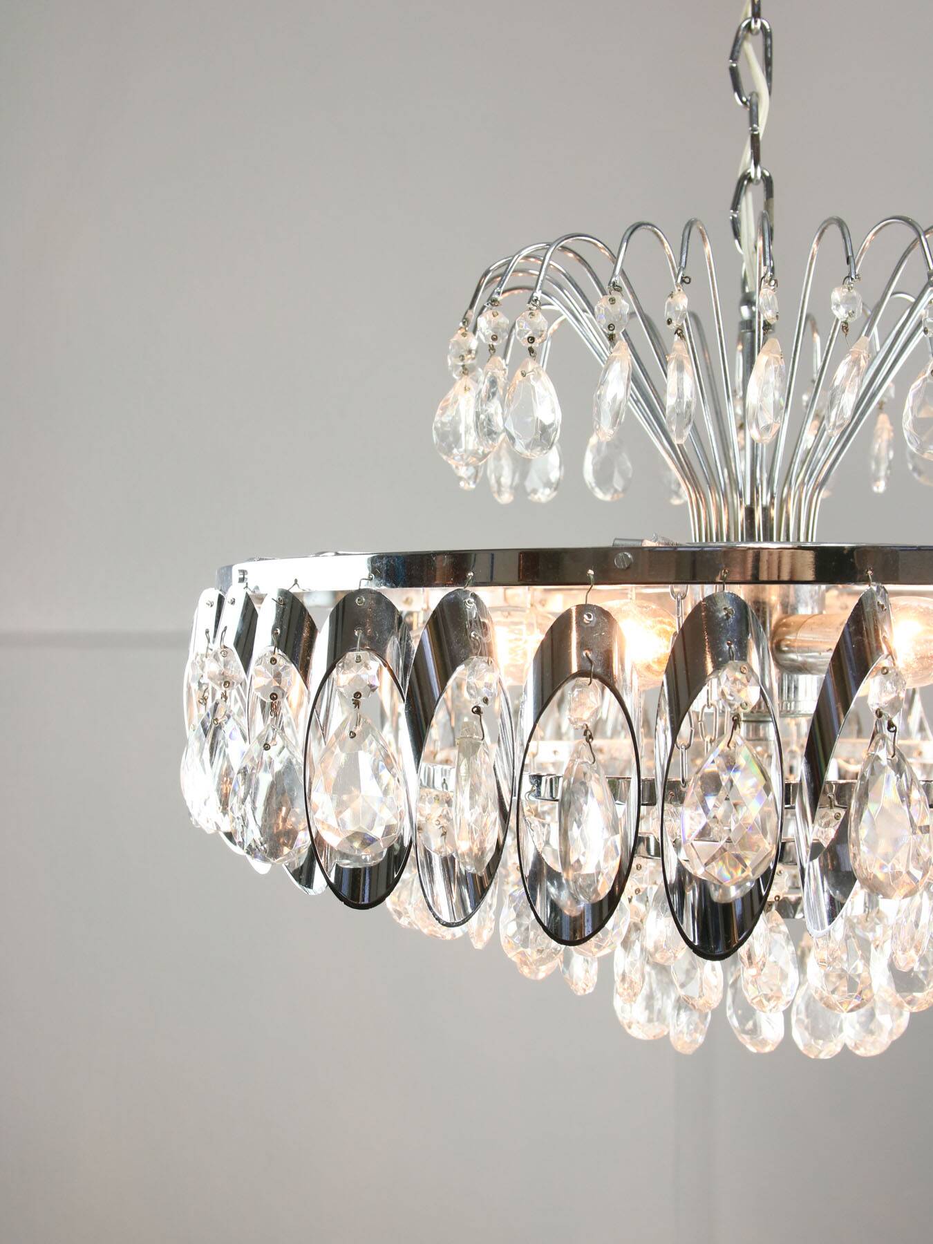 Lustre en cristal viennois vintage de taille moyenne, années 70