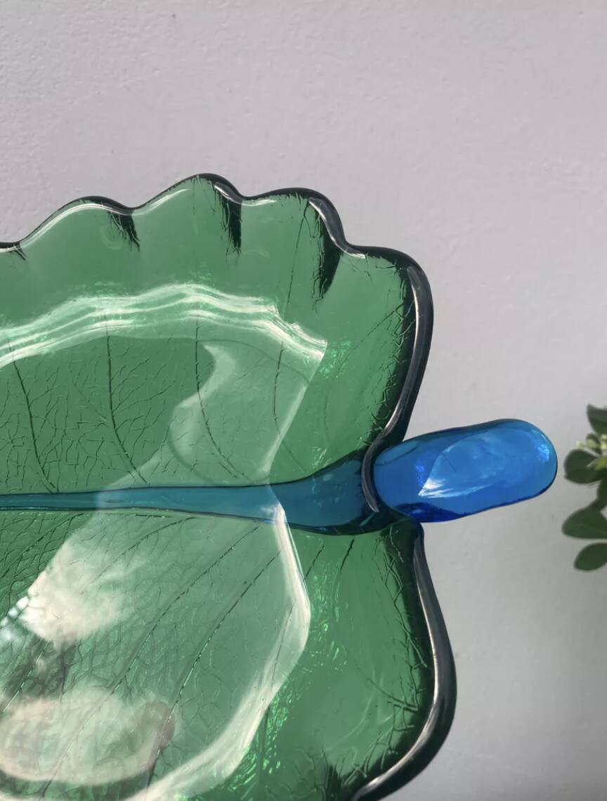 Large glass leaf dish