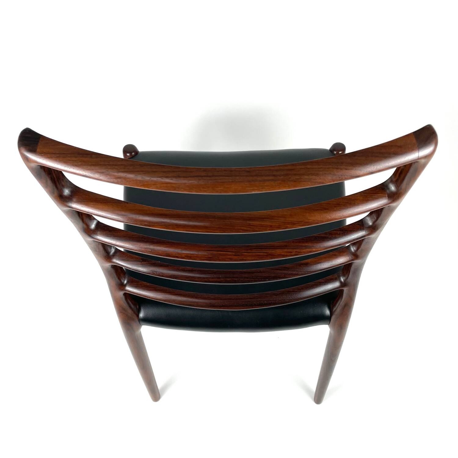 Set of 2 Niels Møller Model No 82 Chairs in Rosewood & Leather Denmark 60’s