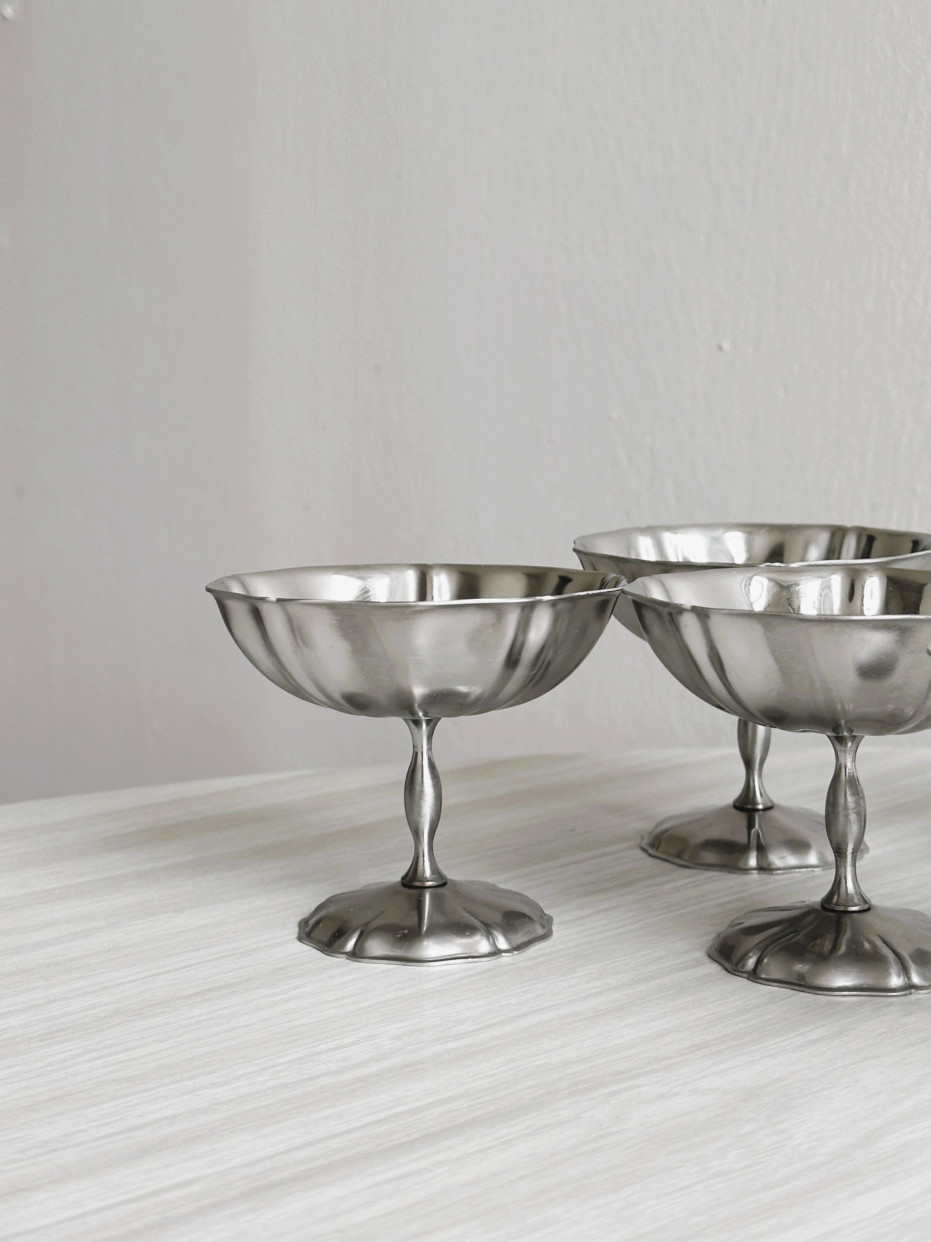 Set of 6 vintage stainless steel bowls