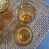 Lot de 5 verres vintage en verre jaune ambré pernod france 2 modèles assortis