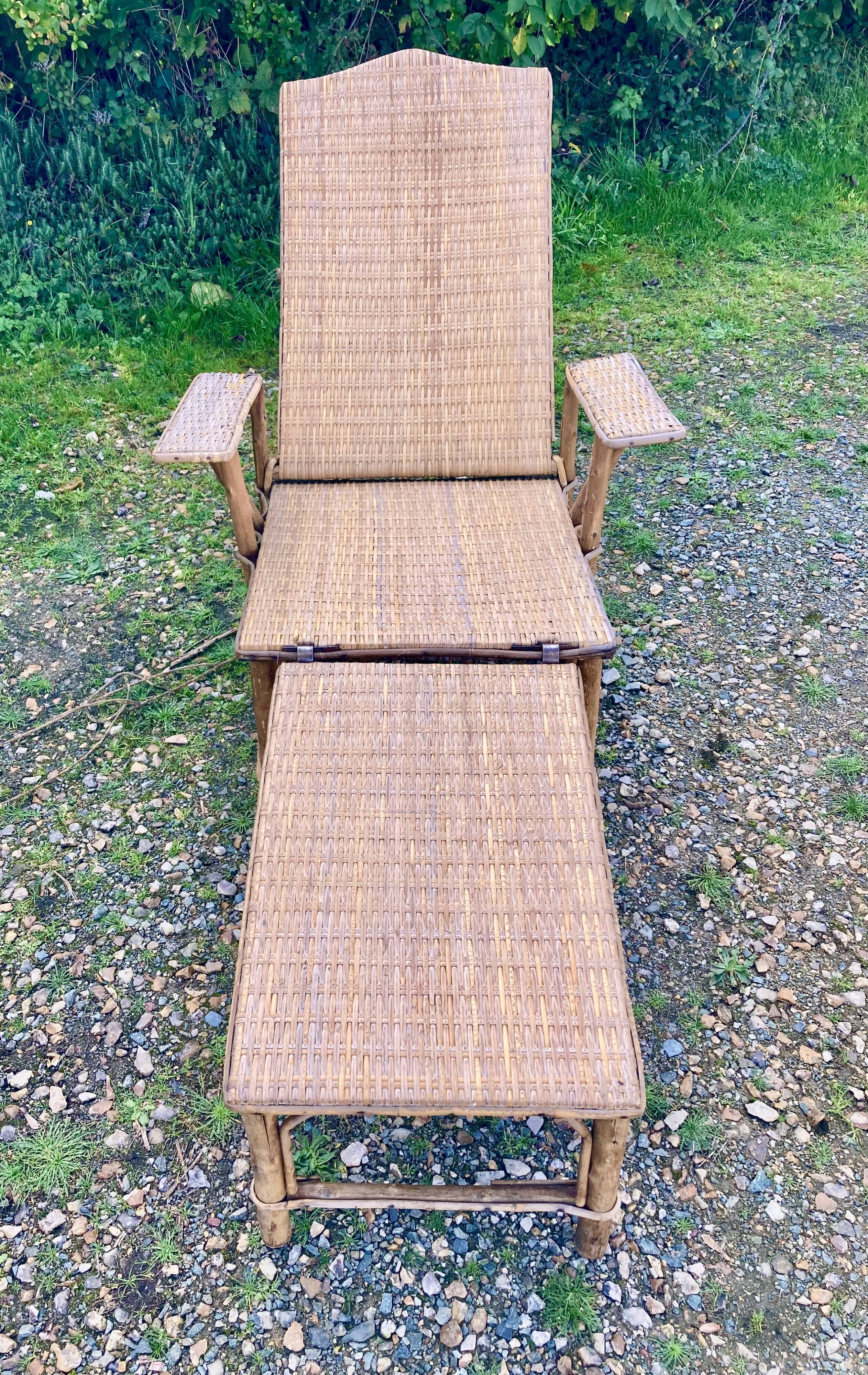 Rattan bamboo chaise longue 1920's