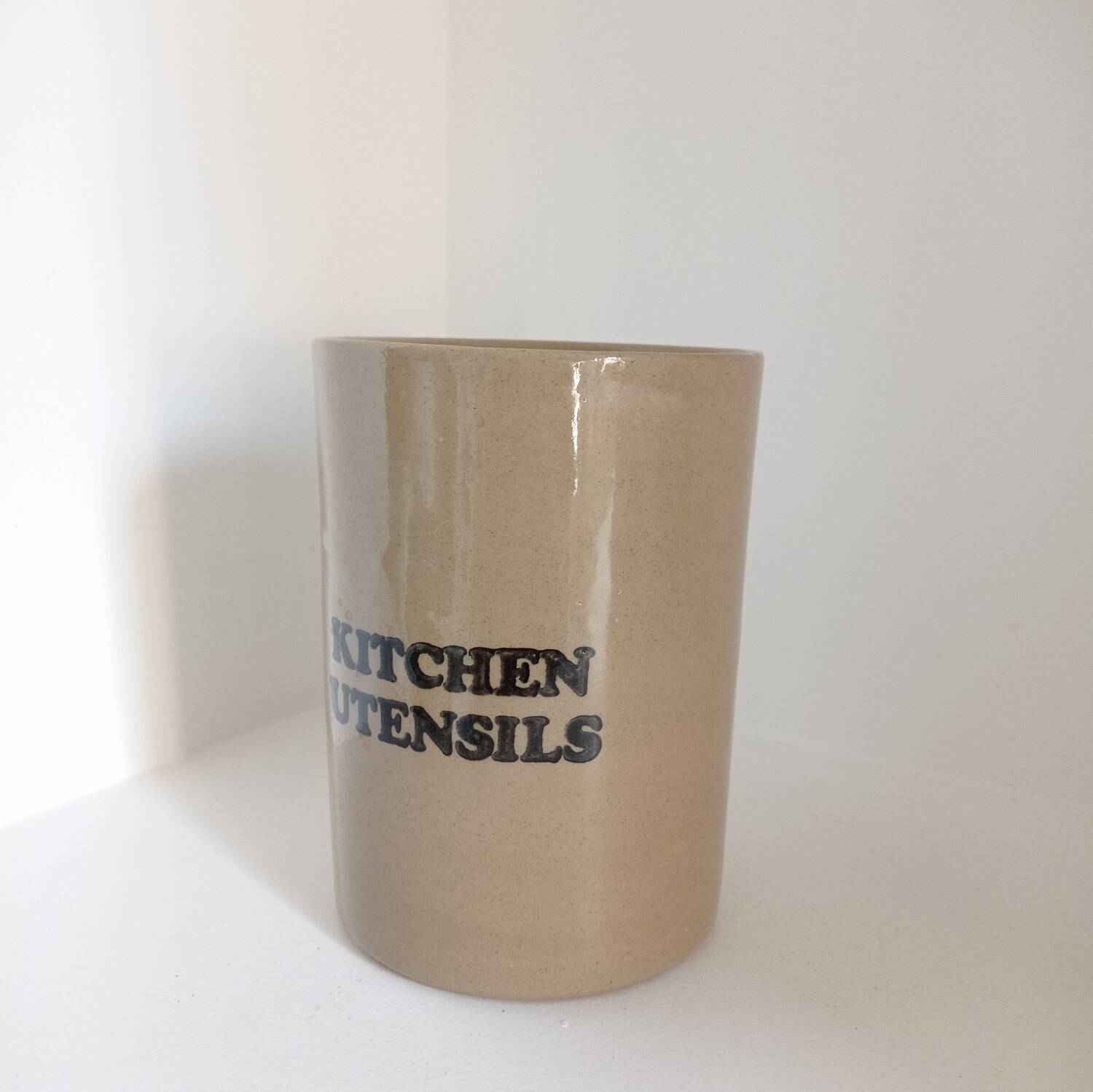 Stoneware utensil pot