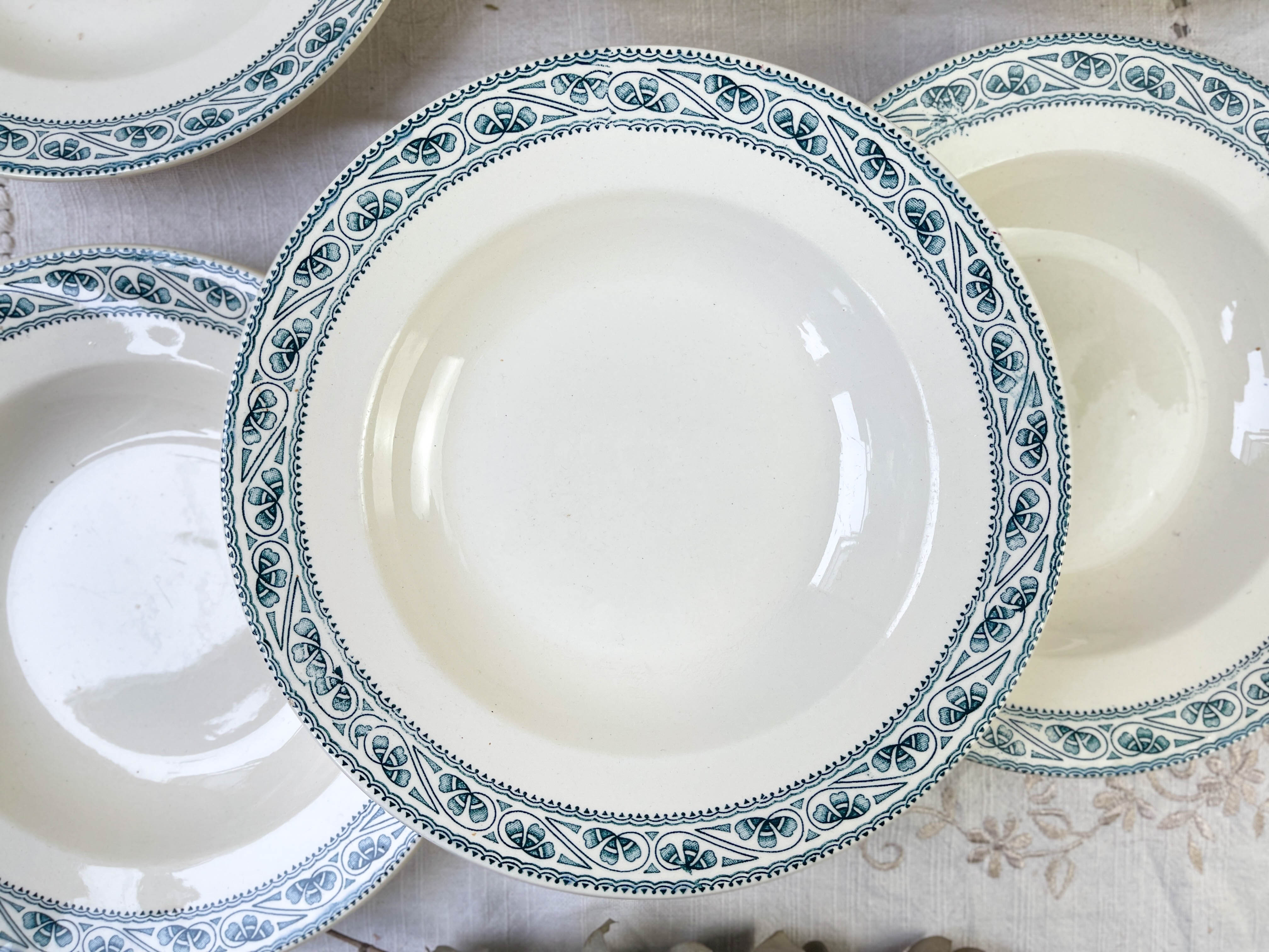 6 deep plates in Boulenger blue ironstone “Champigny”