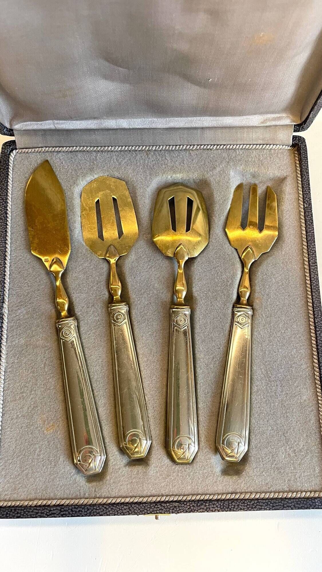 Art Deco dessert service