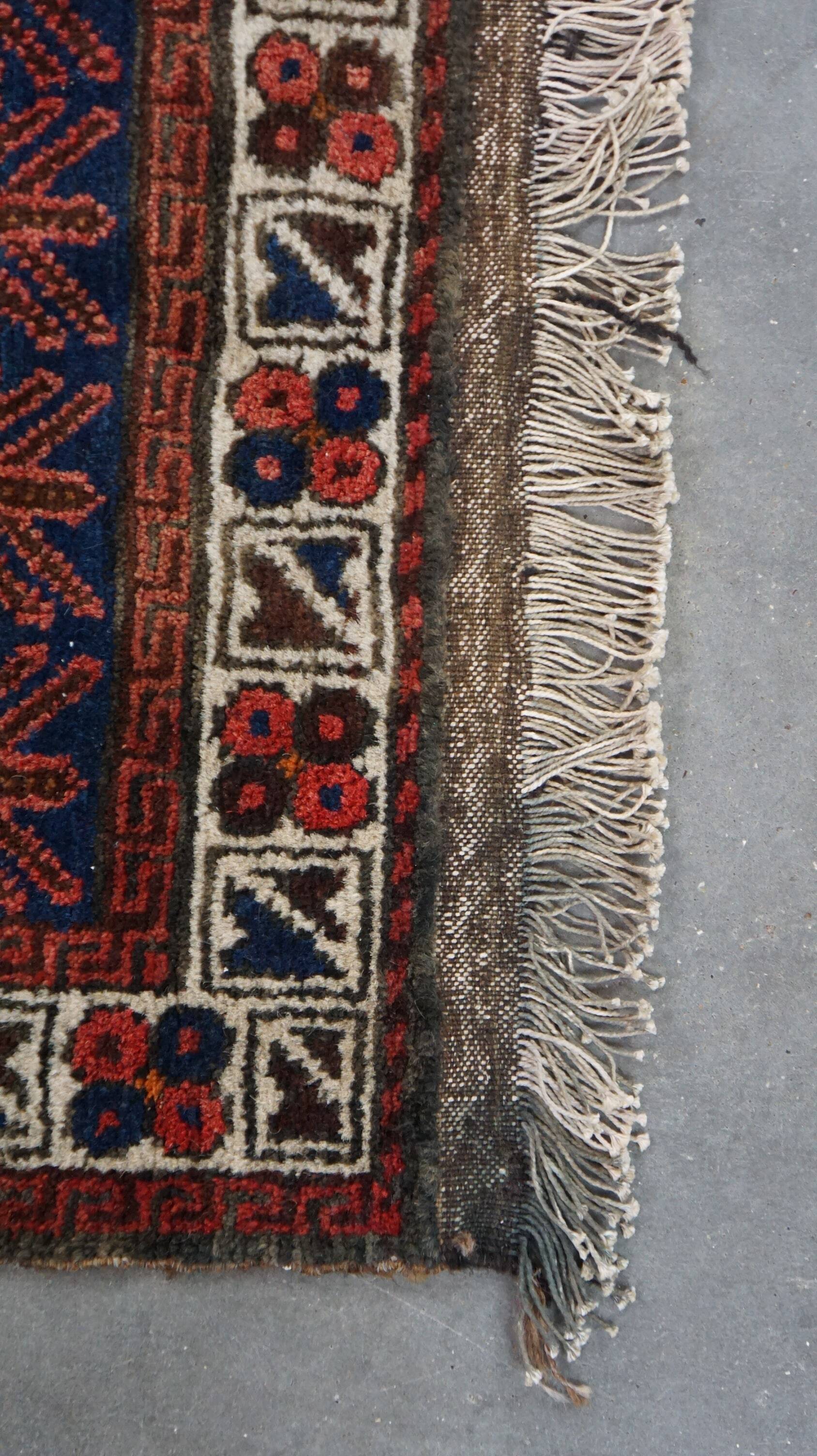 Tapis vintage carré style oriental 76x76 cm