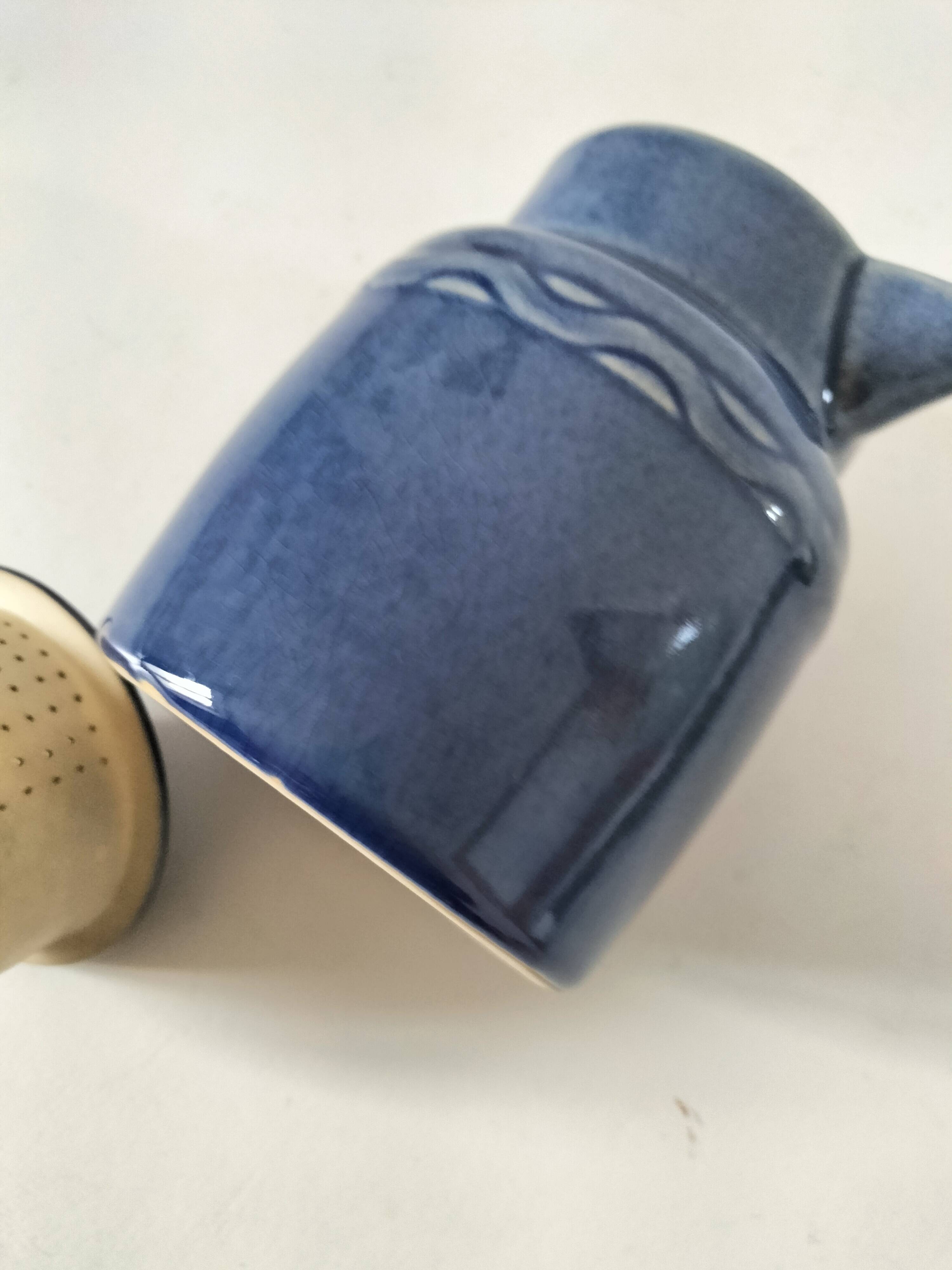 Blue speckled stoneware jug with integrated filter