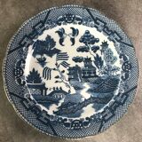 Ancienne assiette en faïence avec décor de paysage d’asie 19,5 cm