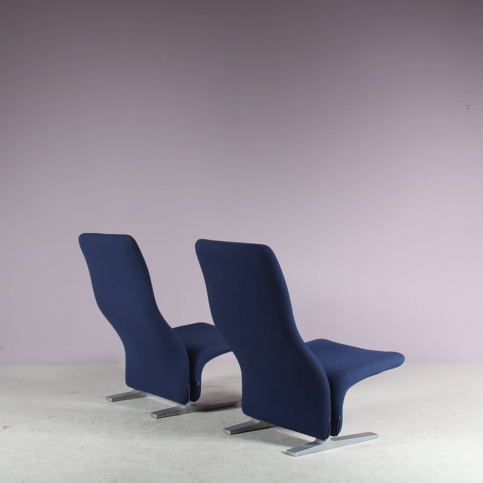 1970s Pair of “Concorde” chairs by Pierre Paulin for Artifort, Netherlands