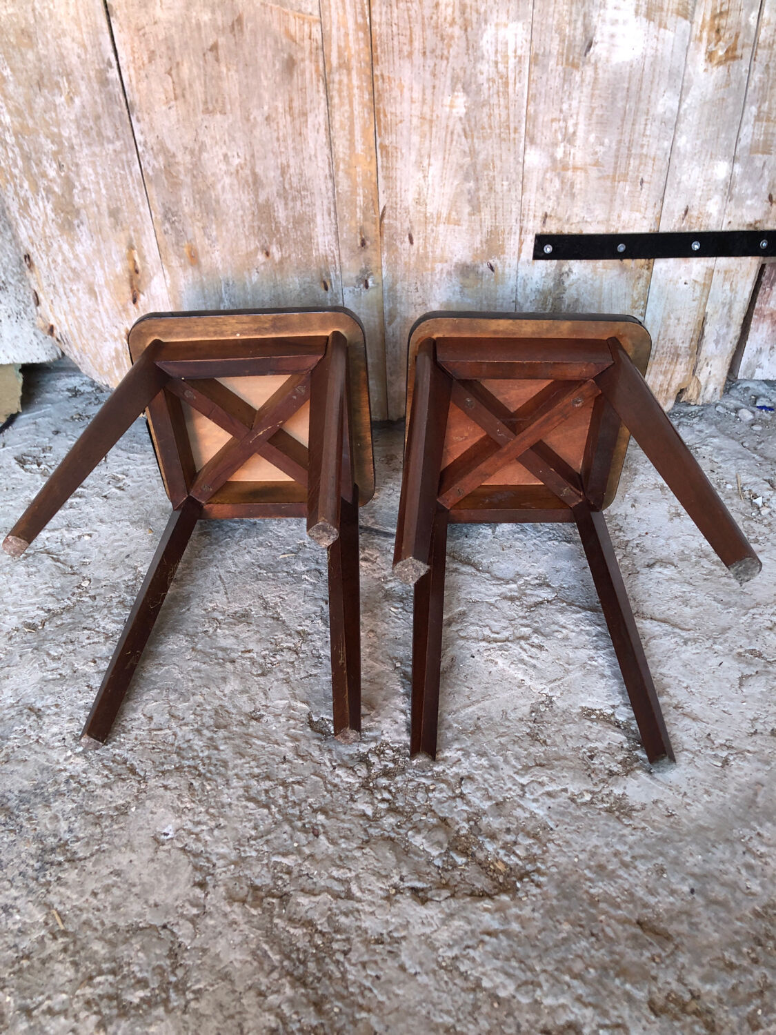 Paire de tabourets style scandinave bois & formica