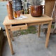 Petite table en chêne