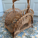 Magazine holder