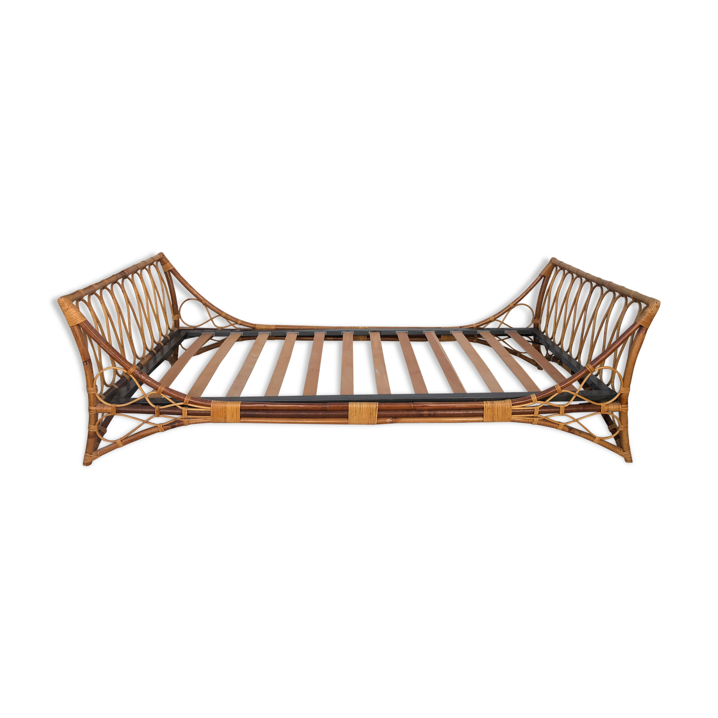 Vintage rattan bed