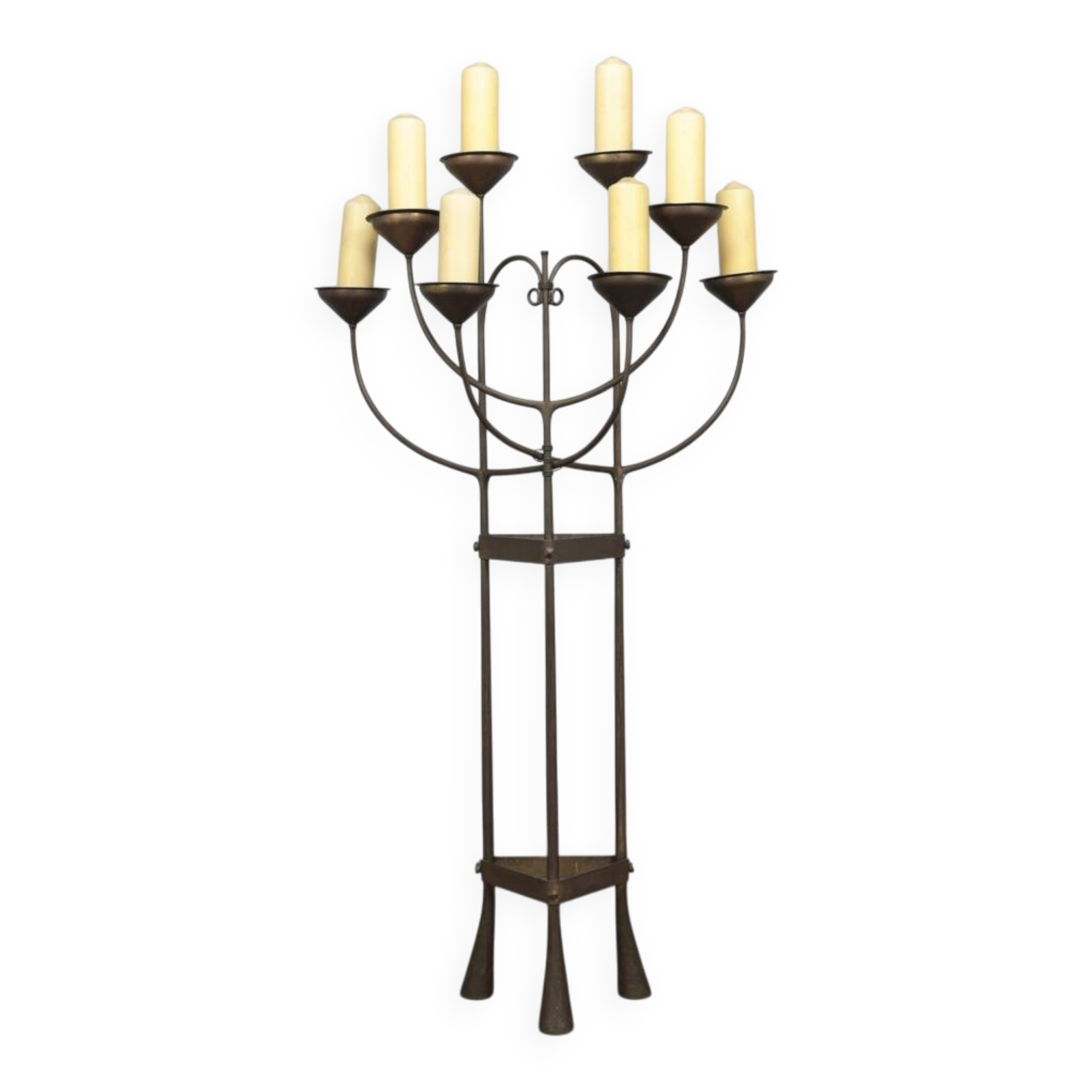 Candélabre de sol unique, forgé à la main, Pays-Bas, vers 1925-1938