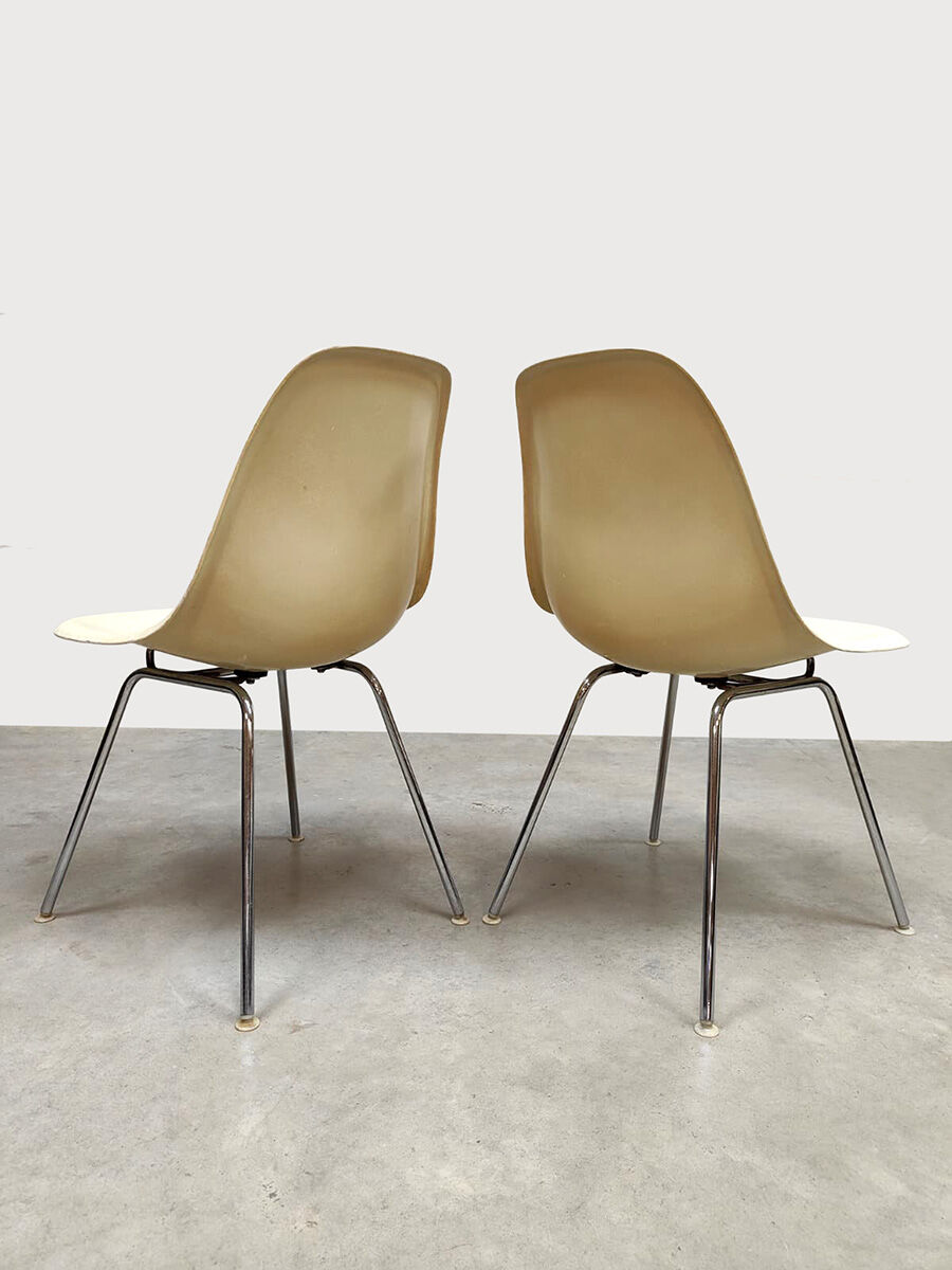 Vintage Herman Miller Fiberglass DSX dining chairs Charles & Ray Eames