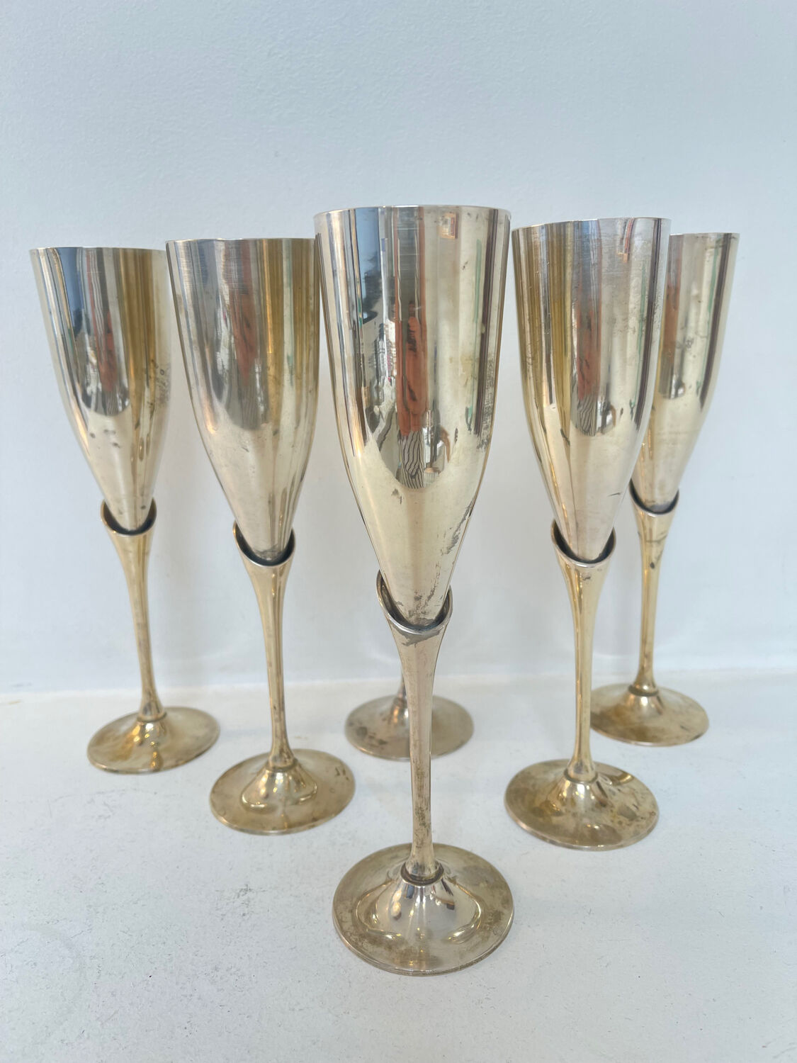 Set of 6 silver-plated champagne flutes – 1970s