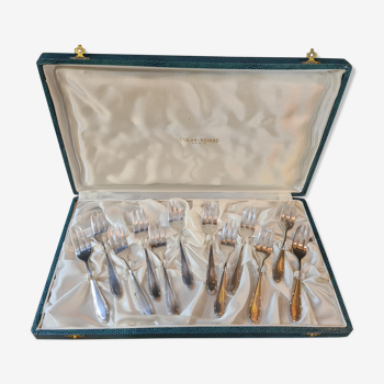 Box of 12 cake forks