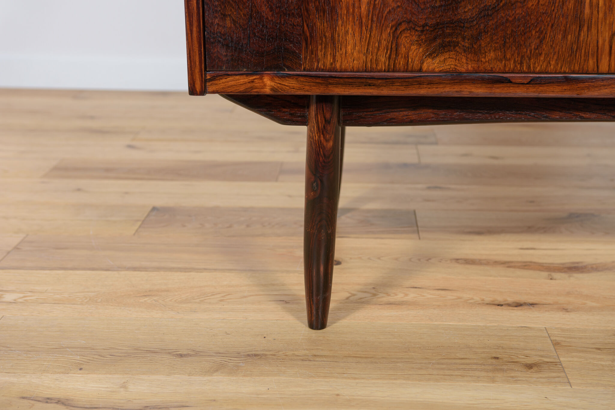 Mid-century rosewood shelf with pull-out top, 1960s